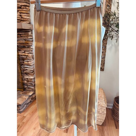 Vintage Shadowline Hand Dyed Nylon Slip Skirt with Small Side Lace Slit - Medium - Picture 5 of 8